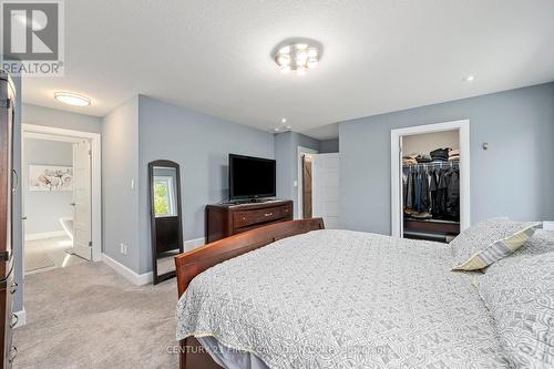 195 Union Avenue, Middlesex Centre (Komoka), ON - Indoor Photo Showing Bedroom