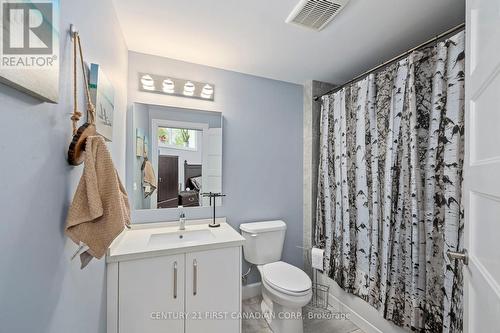 195 Union Avenue, Middlesex Centre (Komoka), ON - Indoor Photo Showing Bathroom