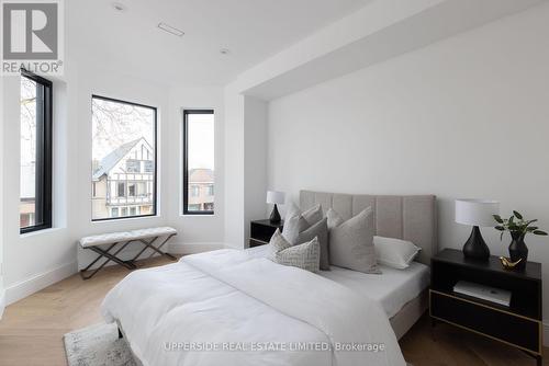 22 Shannon Street, Toronto (Trinity-Bellwoods), ON - Indoor Photo Showing Bedroom