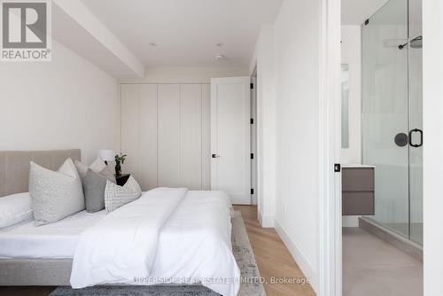 22 Shannon Street, Toronto (Trinity-Bellwoods), ON - Indoor Photo Showing Bedroom