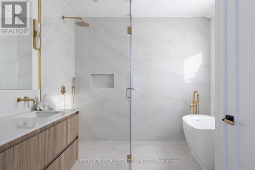 22 Shannon Street, Toronto (Trinity-Bellwoods), ON - Indoor Photo Showing Bathroom