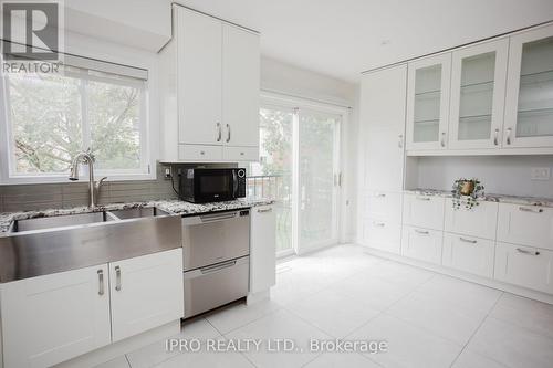 47 - 3020 Cedarglen Gate, Mississauga (Erindale), ON - Indoor Photo Showing Kitchen With Double Sink