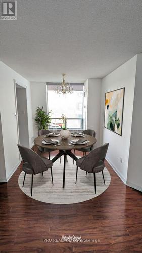 305 - 550 Webb Drive, Mississauga (City Centre), ON - Indoor Photo Showing Dining Room