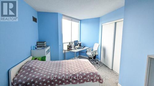 305 - 550 Webb Drive, Mississauga, ON - Indoor Photo Showing Bedroom