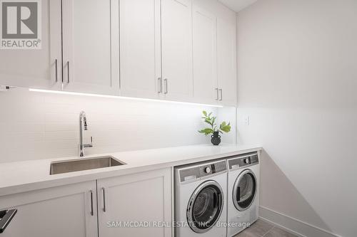 1076 Roosevelt Road, Mississauga (Lakeview), ON - Indoor Photo Showing Laundry Room