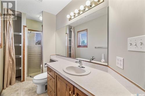 3103 Wascana Glen, Regina, SK - Indoor Photo Showing Bathroom