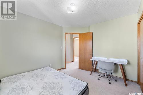 3103 Wascana Glen, Regina, SK - Indoor Photo Showing Bedroom