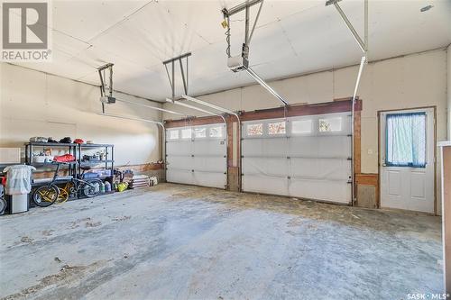 3103 Wascana Glen, Regina, SK - Indoor Photo Showing Garage