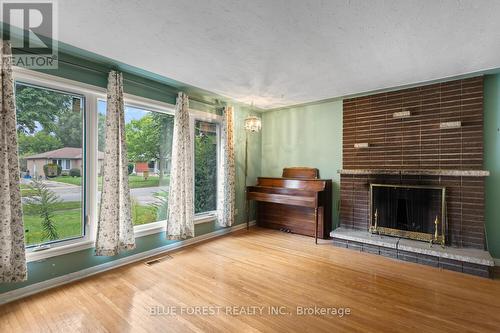 236 Tweedsmuir Avenue, London, ON - Indoor Photo Showing Other Room With Fireplace