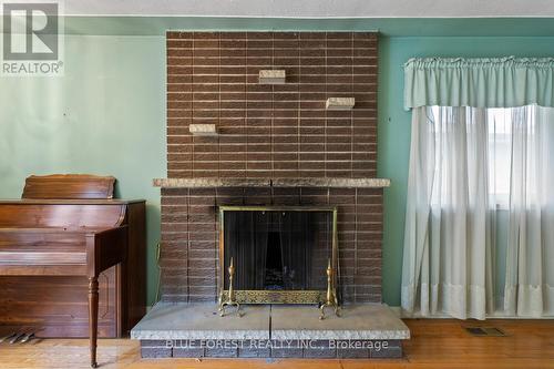 236 Tweedsmuir Avenue, London, ON - Indoor With Fireplace