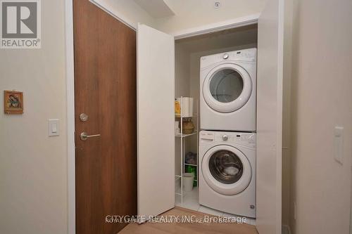 1110 - 3975 Grand Park Drive E, Mississauga, ON - Indoor Photo Showing Laundry Room