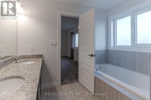 5pc ensuite - 795 Superior Drive, London, ON - Indoor Photo Showing Bathroom