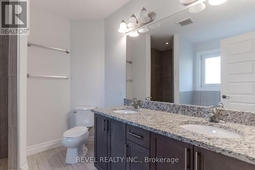 Dual sinks - 795 Superior Drive, London, ON - Indoor Photo Showing Bathroom