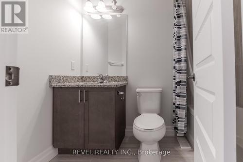 Full bathroom on upper level - 795 Superior Drive, London, ON - Indoor Photo Showing Bathroom