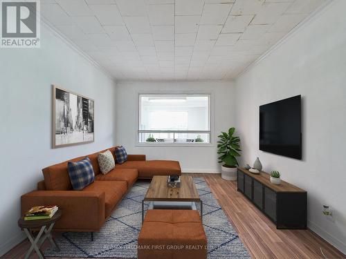 603 Mcroberts Avenue, Toronto (Caledonia-Fairbank), ON - Indoor Photo Showing Living Room