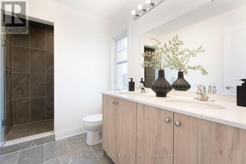 2159 Royal Gala Circle, Mississauga, ON - Indoor Photo Showing Bathroom