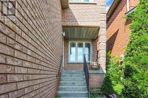 23 Cranberry Crescent, Brampton (Fletcher'S Creek South), ON - Outdoor