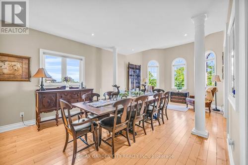 45 Bell Avenue, Grimsby, ON - Indoor Photo Showing Dining Room