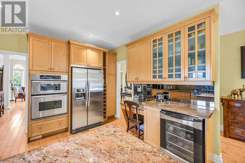 45 Bell Avenue, Grimsby, ON - Indoor Photo Showing Kitchen