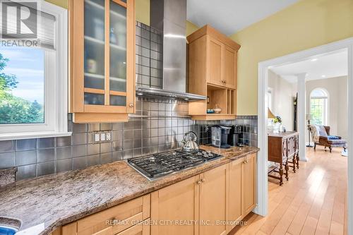 45 Bell Avenue, Grimsby, ON - Indoor Photo Showing Kitchen