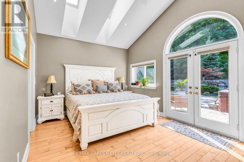 45 Bell Avenue, Grimsby, ON - Indoor Photo Showing Bedroom