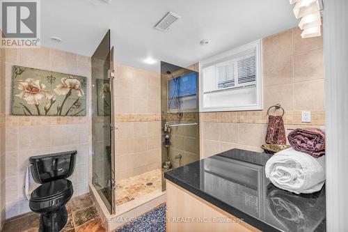 45 Bell Avenue, Grimsby, ON - Indoor Photo Showing Bathroom