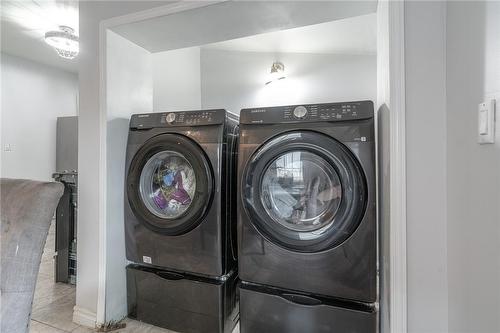 15 Agnes Street, Hamilton, ON - Indoor Photo Showing Laundry Room