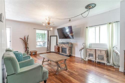 15 Agnes Street, Hamilton, ON - Indoor Photo Showing Living Room With Fireplace