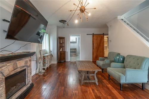 15 Agnes Street, Hamilton, ON - Indoor Photo Showing Living Room With Fireplace