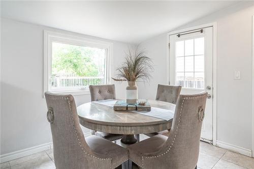 15 Agnes Street, Hamilton, ON - Indoor Photo Showing Dining Room