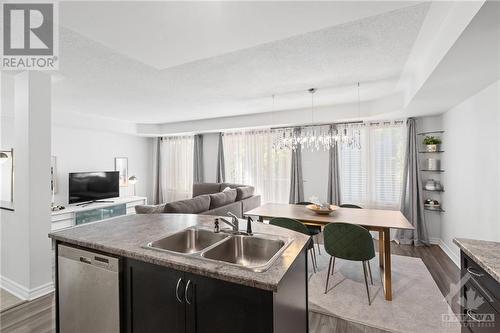 38 Barnstone Drive Unit#4, Ottawa, ON - Indoor Photo Showing Kitchen With Double Sink