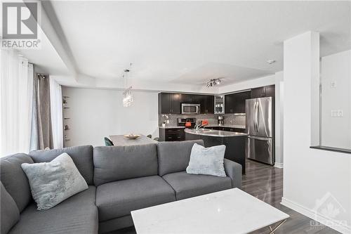 38 Barnstone Drive Unit#4, Ottawa, ON - Indoor Photo Showing Living Room