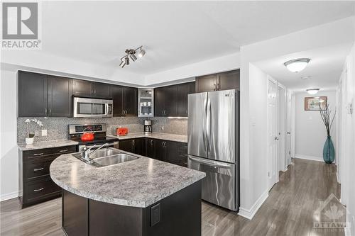 38 Barnstone Drive Unit#4, Ottawa, ON - Indoor Photo Showing Kitchen With Stainless Steel Kitchen With Double Sink With Upgraded Kitchen