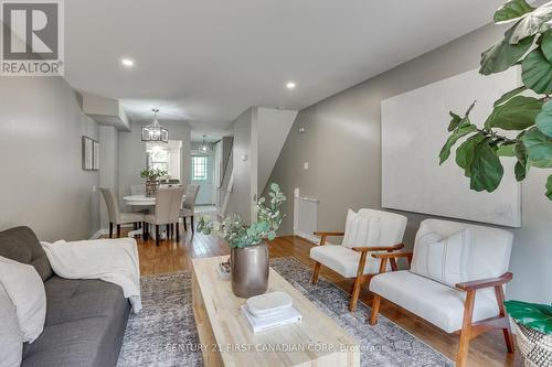 36 - 1385 Commissioners Road W, London, ON - Indoor Photo Showing Living Room