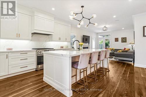 26 Turi Drive, Hamilton, ON - Indoor Photo Showing Kitchen With Upgraded Kitchen