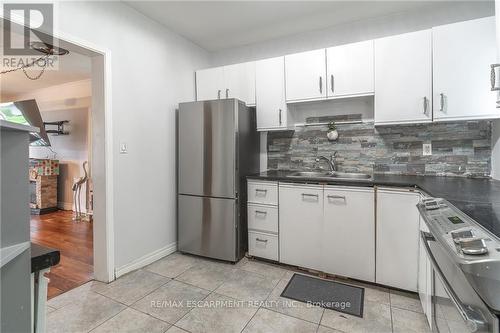 15 Agnes Street, Hamilton (Crown Point), ON - Indoor Photo Showing Kitchen With Double Sink