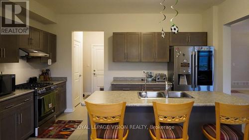 155 Bur Oak Drive, Thorold, ON - Indoor Photo Showing Kitchen With Stainless Steel Kitchen With Double Sink