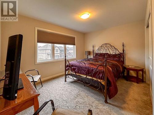 155 Bur Oak Drive, Thorold, ON - Indoor Photo Showing Bedroom