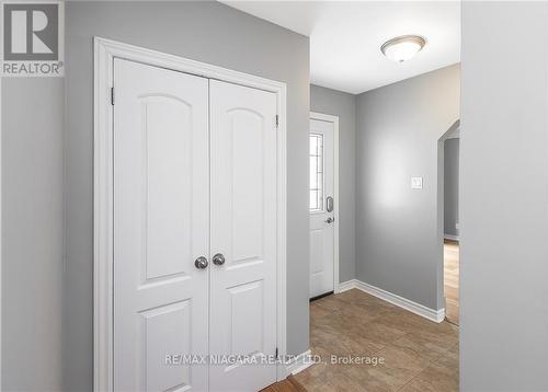 106 Highland Avenue, Port Colborne, ON - Indoor Photo Showing Other Room