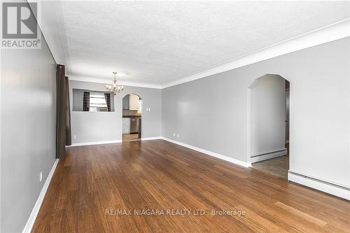 106 Highland Avenue, Port Colborne, ON - Indoor Photo Showing Other Room