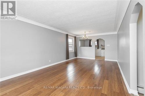 106 Highland Avenue, Port Colborne, ON - Indoor Photo Showing Other Room