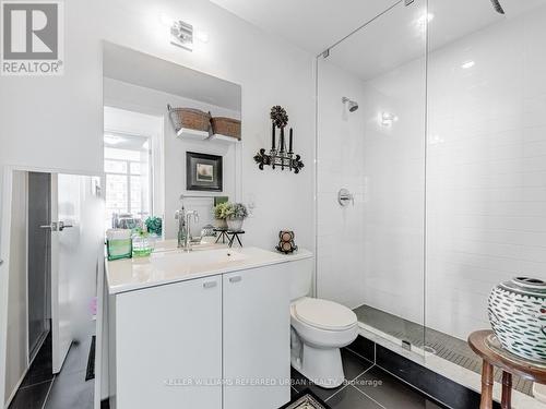 902 - 105 The Queensway, Toronto (High Park-Swansea), ON - Indoor Photo Showing Bathroom