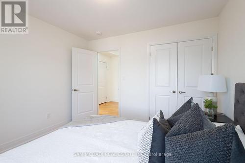 2163 Royal Gala Circle, Mississauga (Lakeview), ON - Indoor Photo Showing Bedroom