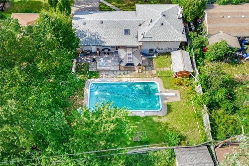 5212 New Street, Burlington, ON - Outdoor With In Ground Pool