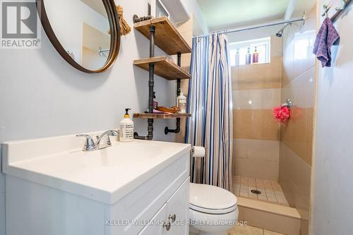 34 Ridgewood Drive, Norfolk, ON - Indoor Photo Showing Bathroom