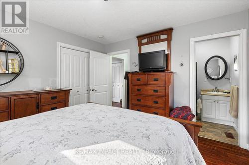 10 Annette Boulevard, Quinte West, ON - Indoor Photo Showing Bedroom