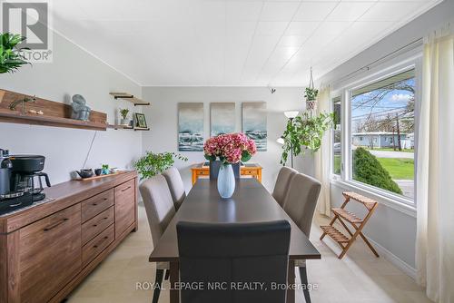 396 Helena Street, Fort Erie (Lakeshore), ON - Indoor Photo Showing Dining Room