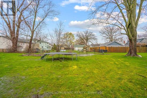 396 Helena Street, Fort Erie (Lakeshore), ON - Outdoor With Backyard