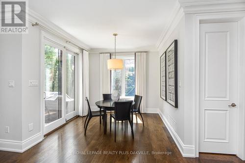 4052 Apple Valley Lane, Burlington, ON - Indoor Photo Showing Dining Room