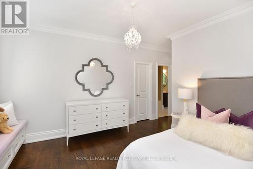 4052 Apple Valley Lane, Burlington (Shoreacres), ON - Indoor Photo Showing Bedroom